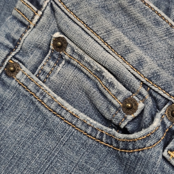 Lucky Brand Lola Bootcut Blue Wash Mid‑Rise Jeans w/ Embroidered Back Pockets 27 - Picture 4 of 14